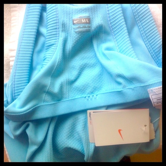 Tennis 2 Piece Set Nike Sphere Dry Tennis Outfit - Picture 9 of 9